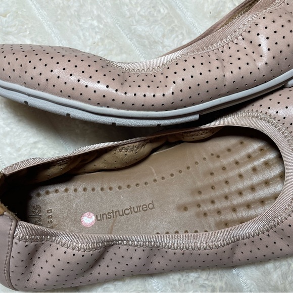 Clarks Unstructured Ballet Flats - Picture 2 of 3